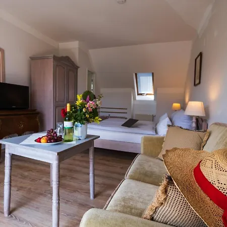 Ξενοδοχείο Rosenhof Quetzin